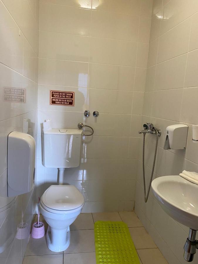 Lolini Bungalovi Novi Sad Dış mekan fotoğraf