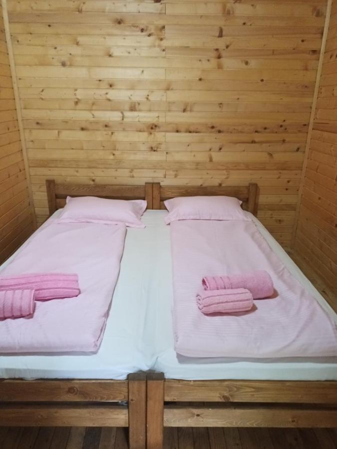 Lolini Bungalovi Novi Sad Dış mekan fotoğraf