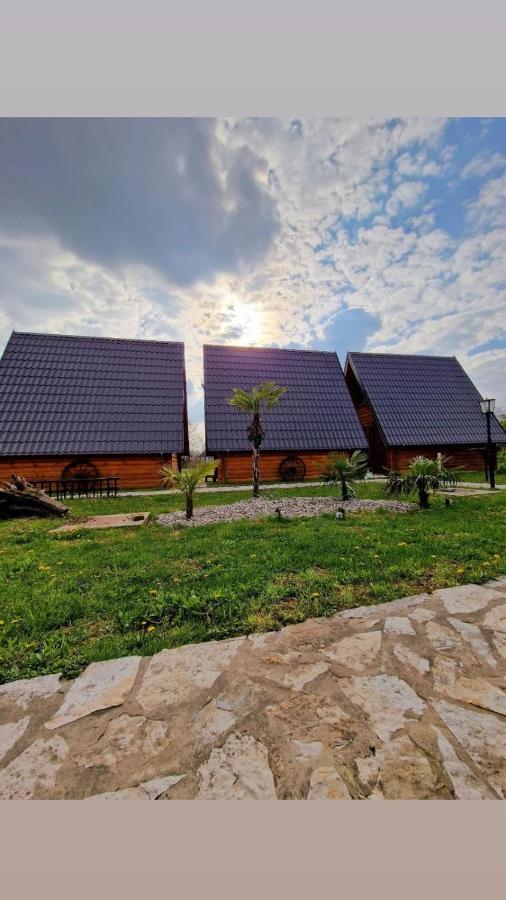 Lolini Bungalovi Novi Sad Dış mekan fotoğraf